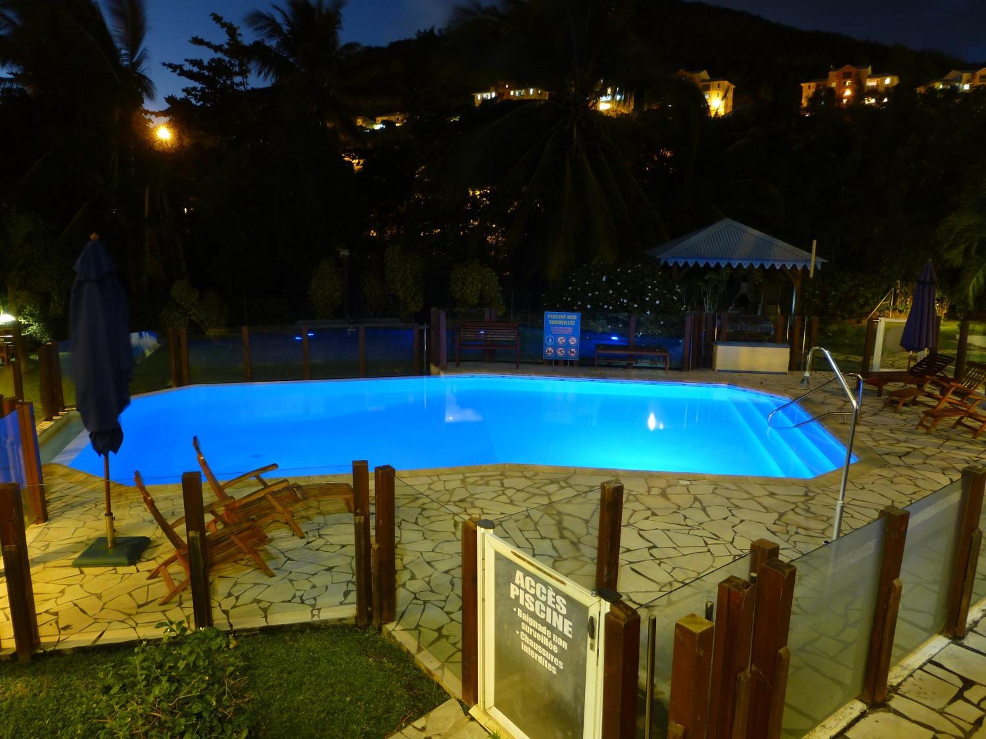 Aparthotel Les Creolines Sainte-Luce Exterior foto