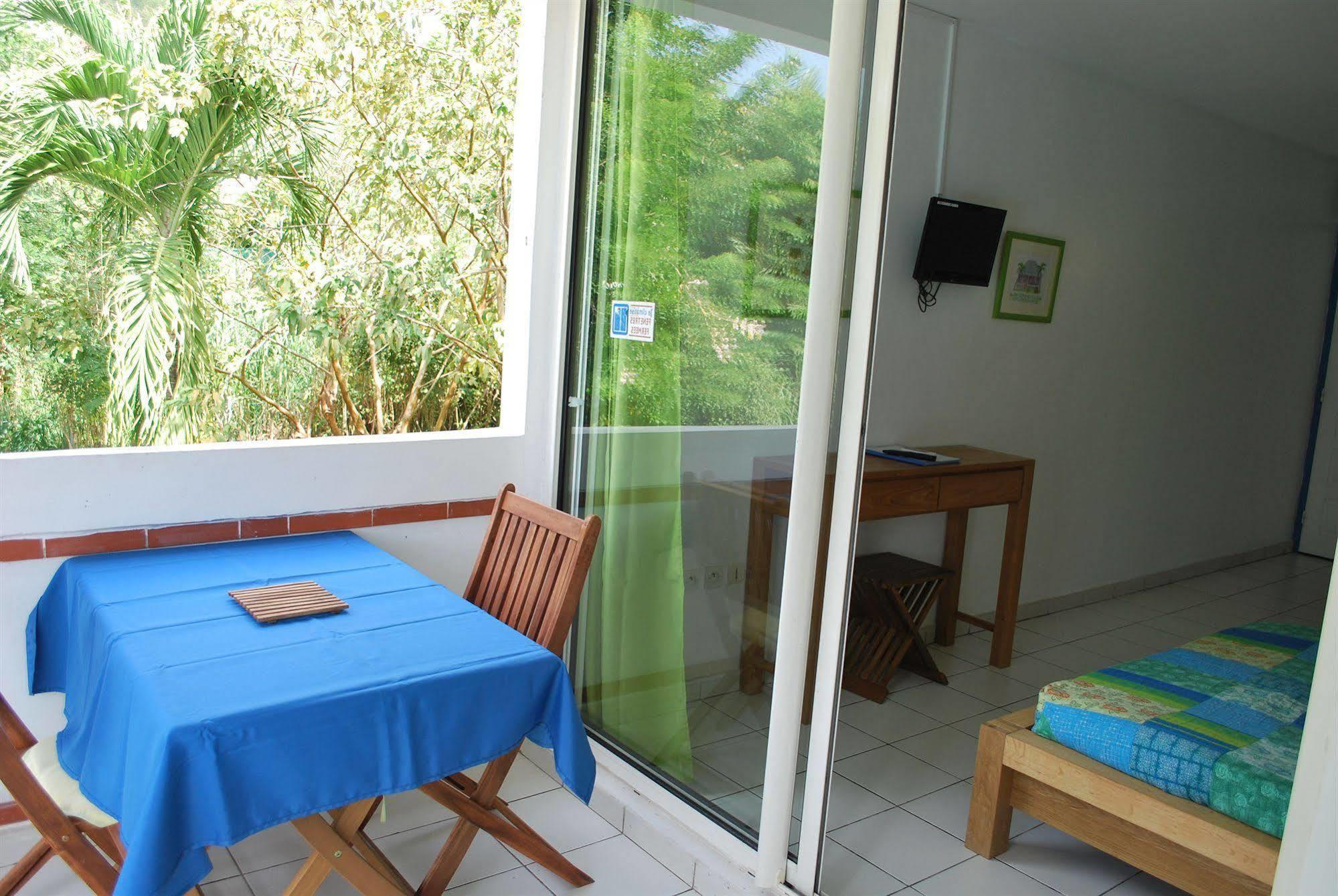 Aparthotel Les Creolines Sainte-Luce Exterior foto