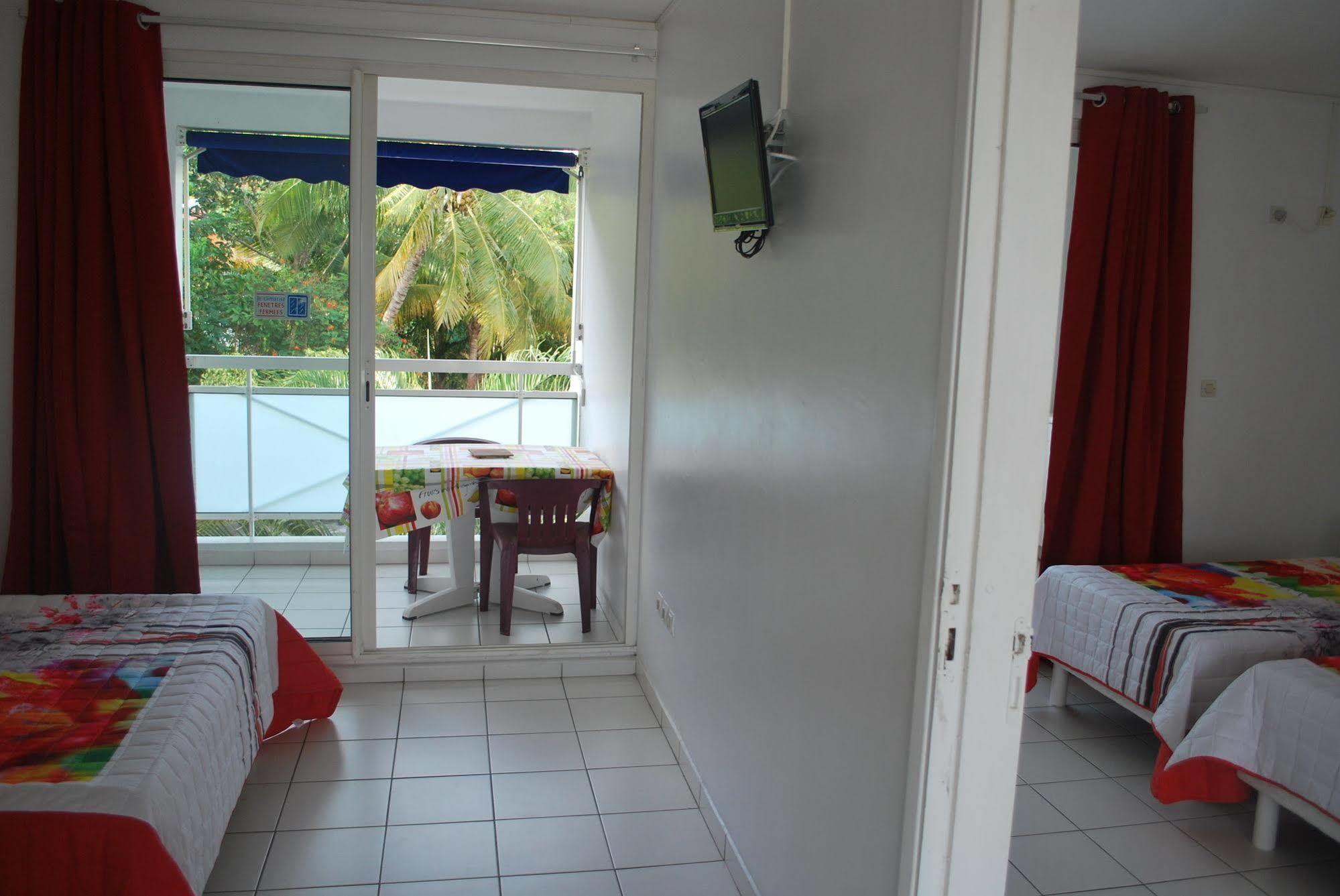 Aparthotel Les Creolines Sainte-Luce Exterior foto